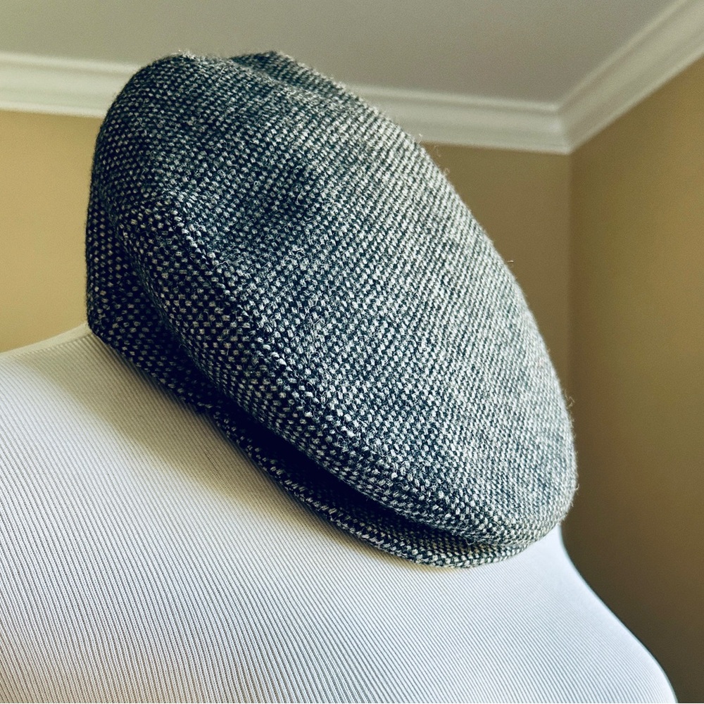 Bailey of Hollywood 1922 Made in Italy Wool “Graham” Ivy Cap 100% Wool Tweed